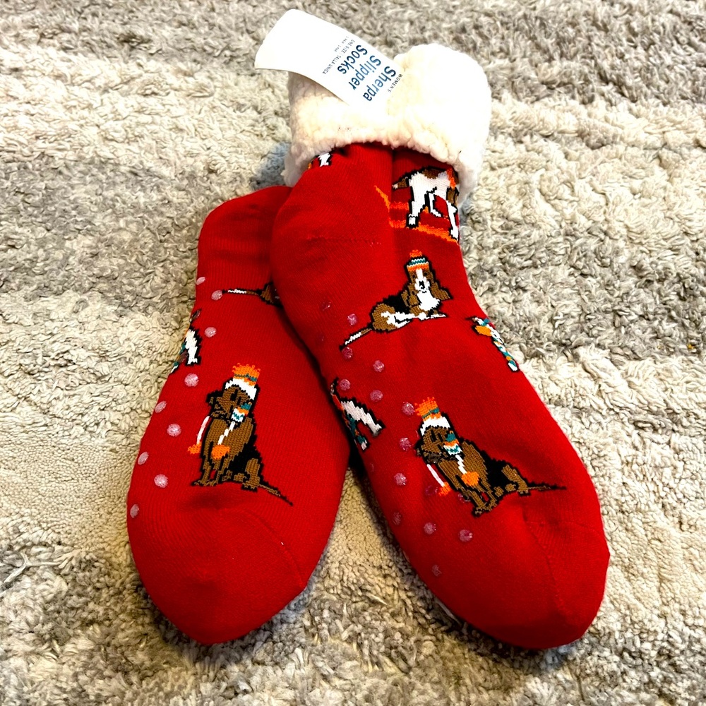 NEW SLIPPER SOCKS, ONE SIZE